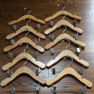 Set of 10 Kids Wooden Hangers - 10 w/clips